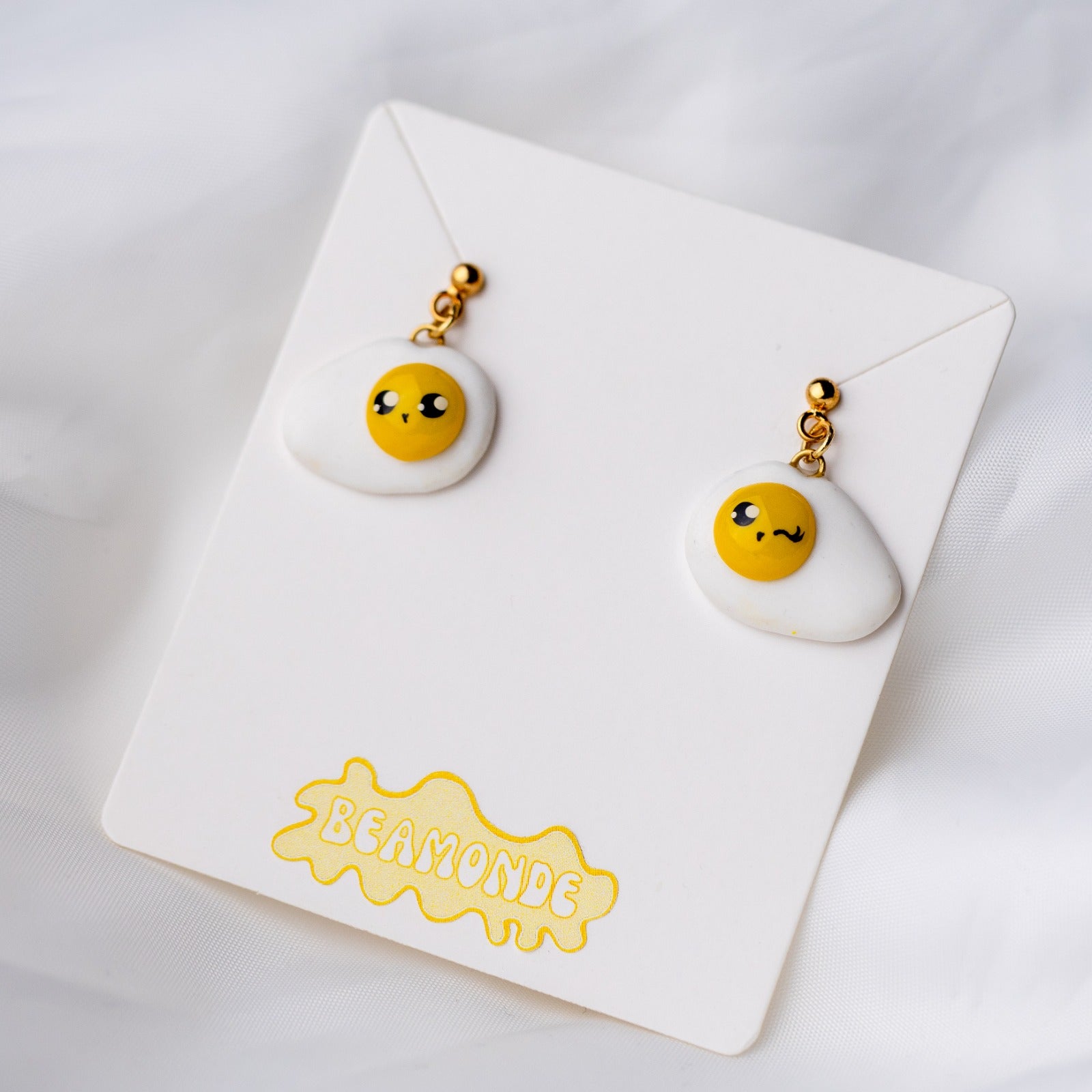 Egg earrings