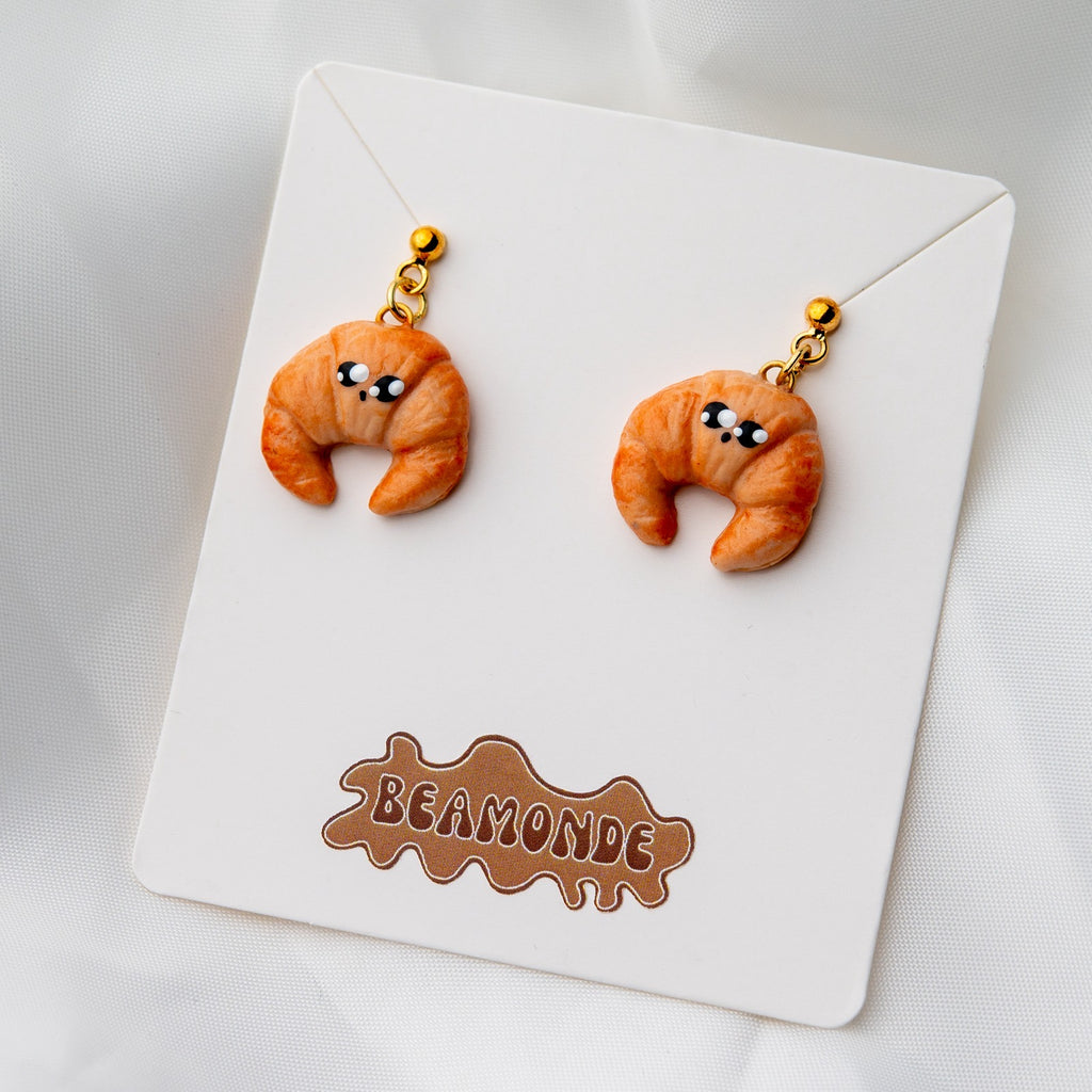 Cute miniature Croissant earrings - handmade polymerclay jewelry