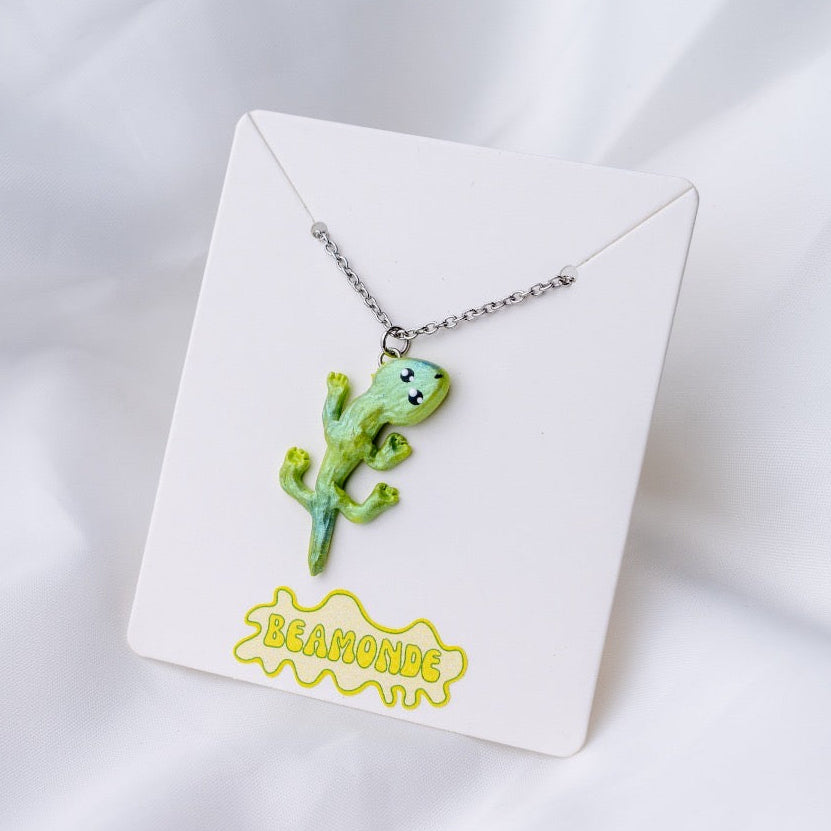Cute lizard necklace - handmade polymerclay jewelry