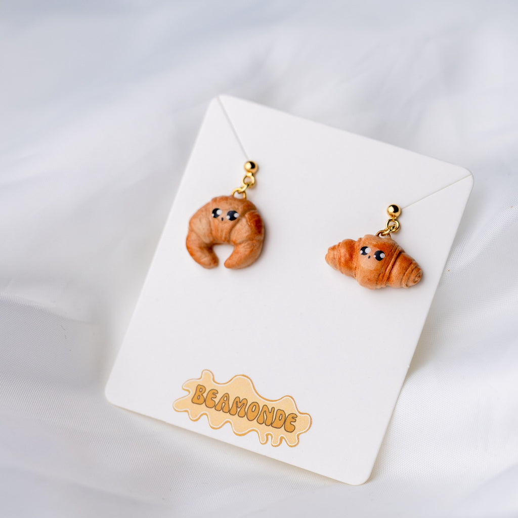 Croissant earrings