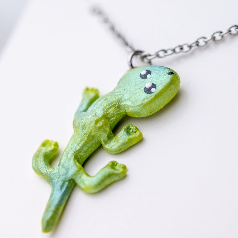Cute lizard necklace - handmade polymerclay jewelry